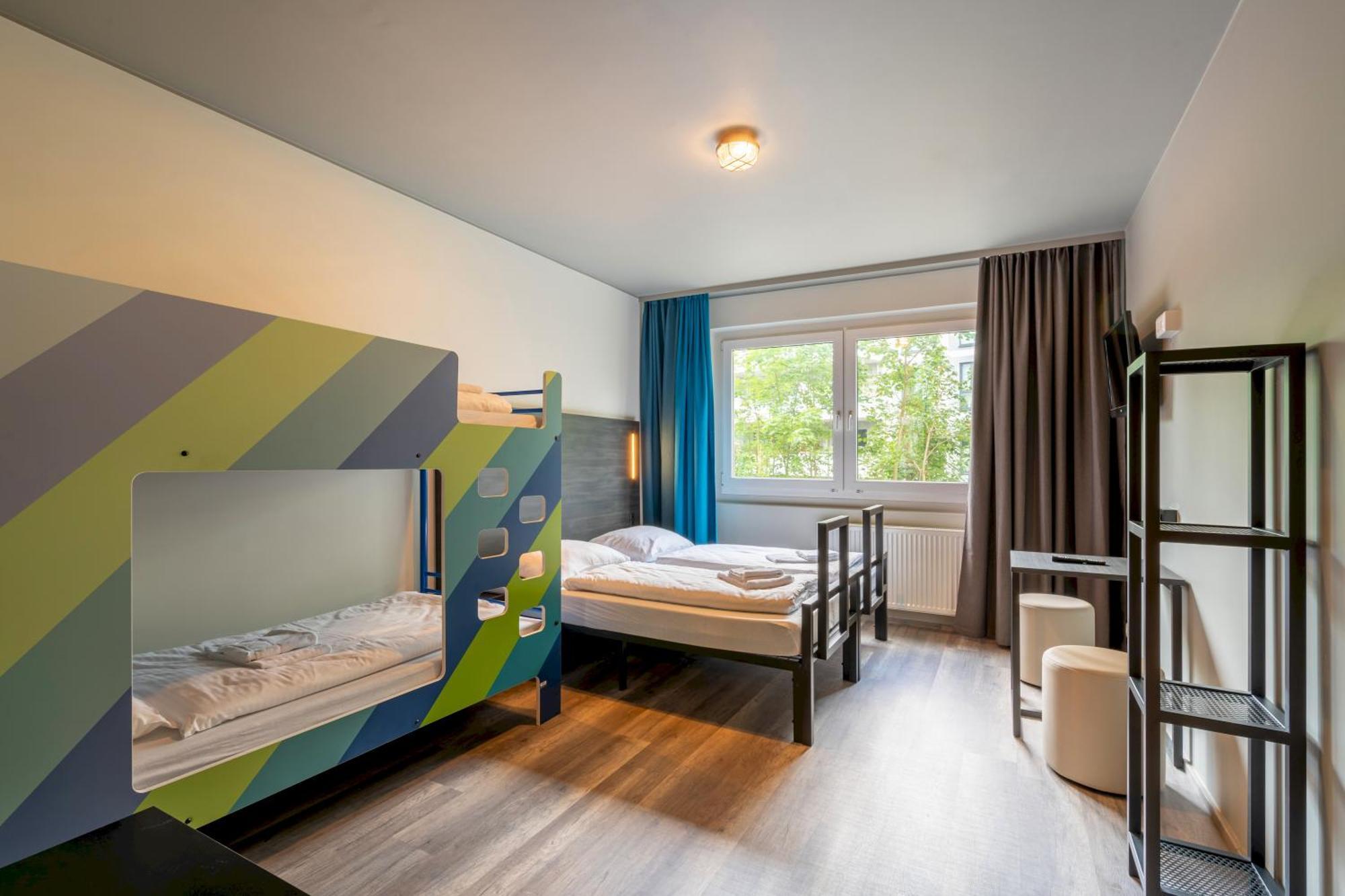 Quadruple Room,1142909491:JPEG